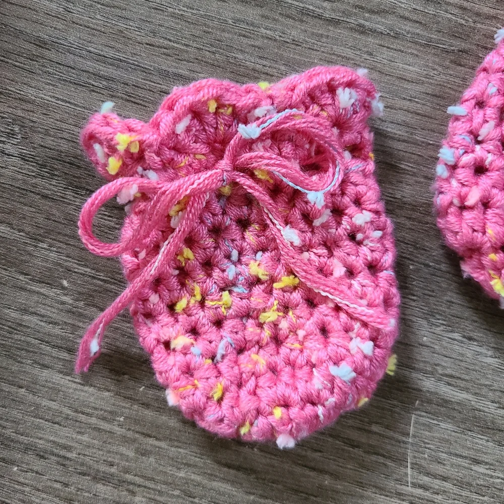 Baby Scratch Mittens, Newborn Mittens, Baby gloves, crochet baby accessories